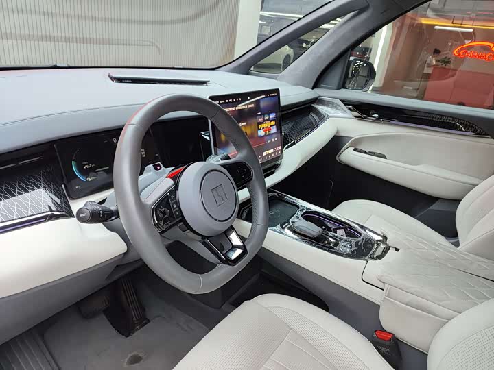 Фото 9 - Zeekr 009