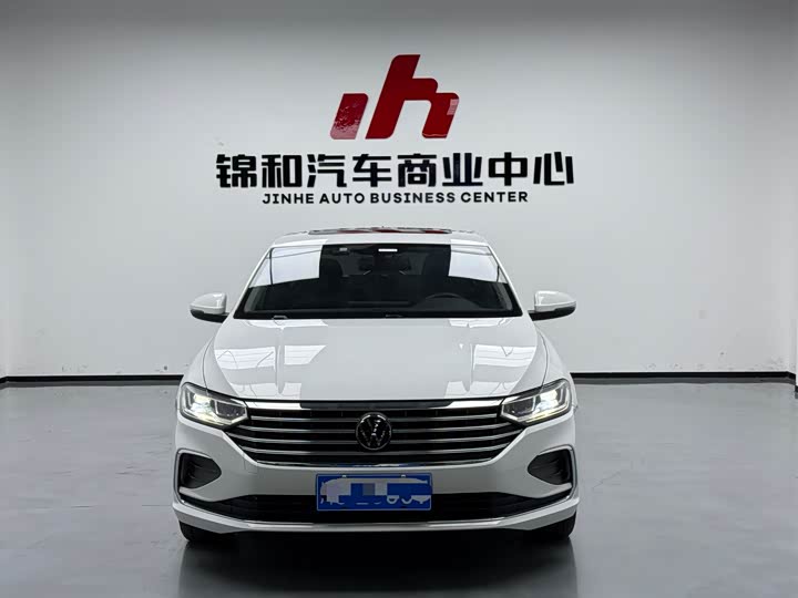 Фото 2 - Volkswagen Lavida