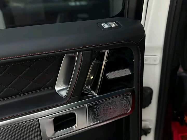 Фото 7 - Mercedes-Benz G-Class