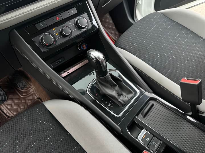 Фото 14 - Jetta VS5