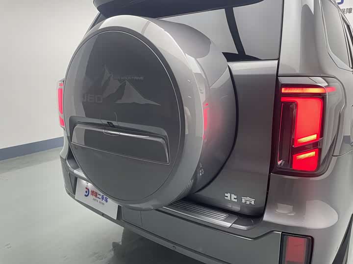 Фото 14 - BAIC Beijing BJ60 Hybrid