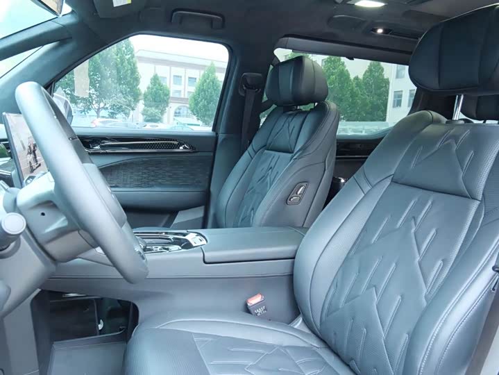 Фото 9 - Zeekr 009