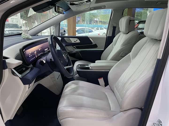 Фото 11 - Buick GL8 Century