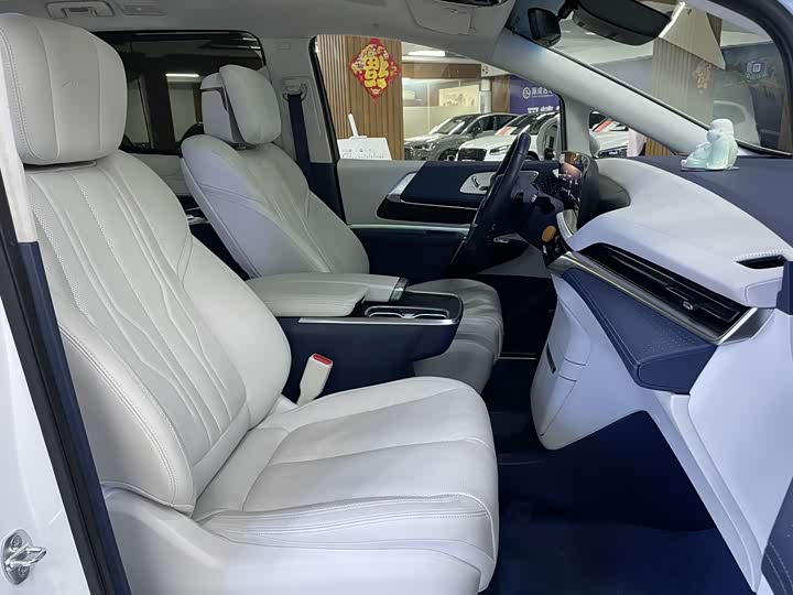 Фото 13 - Buick GL8 Century