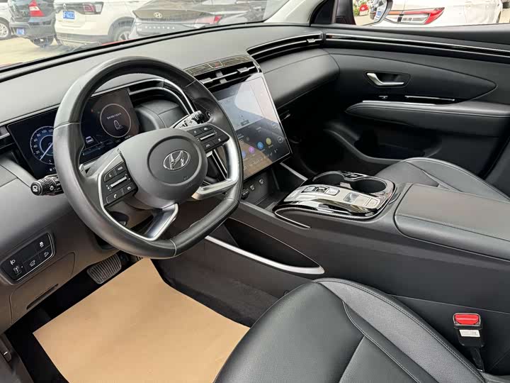 Фото 6 - Hyundai Tucson L