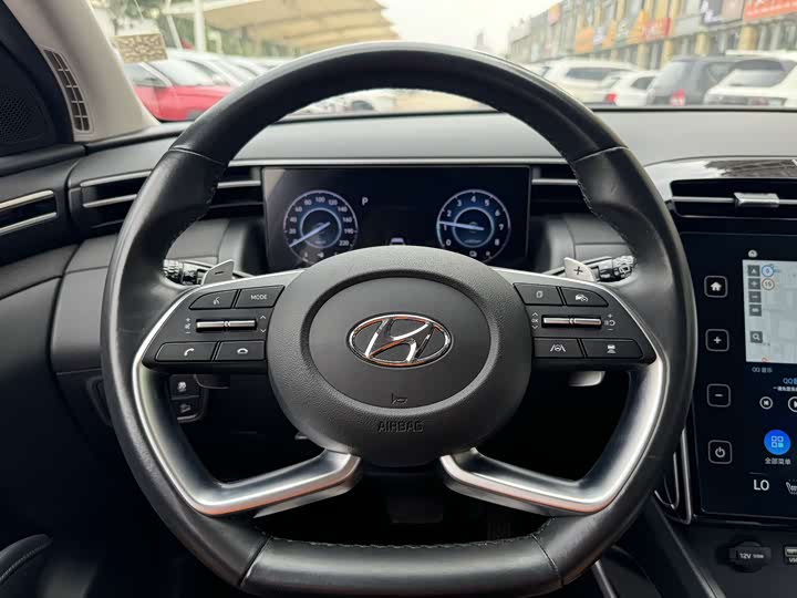 Фото 8 - Hyundai Tucson L
