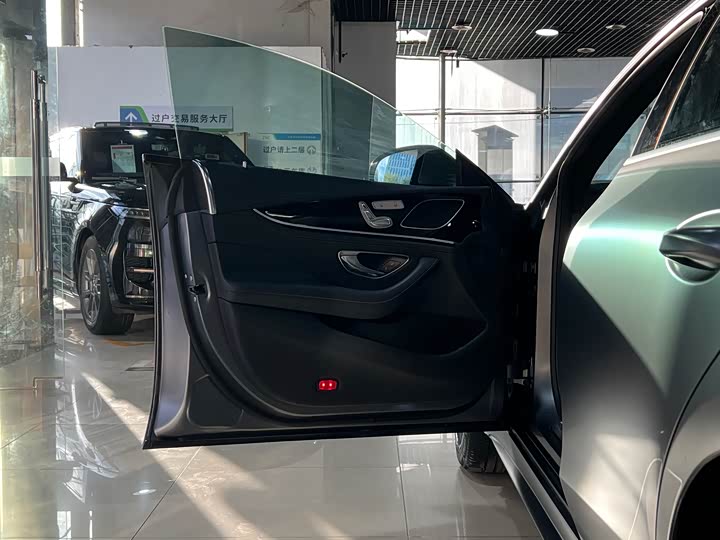 Фото 11 - Mercedes-Benz AMG GT