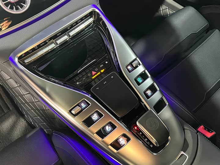 Фото 15 - Mercedes-Benz AMG GT