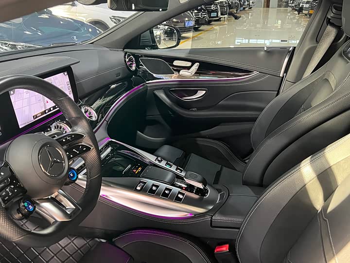 Фото 16 - Mercedes-Benz AMG GT