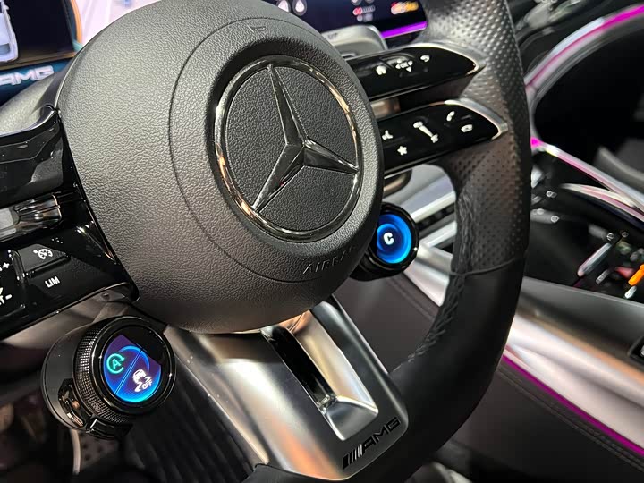 Фото 18 - Mercedes-Benz AMG GT