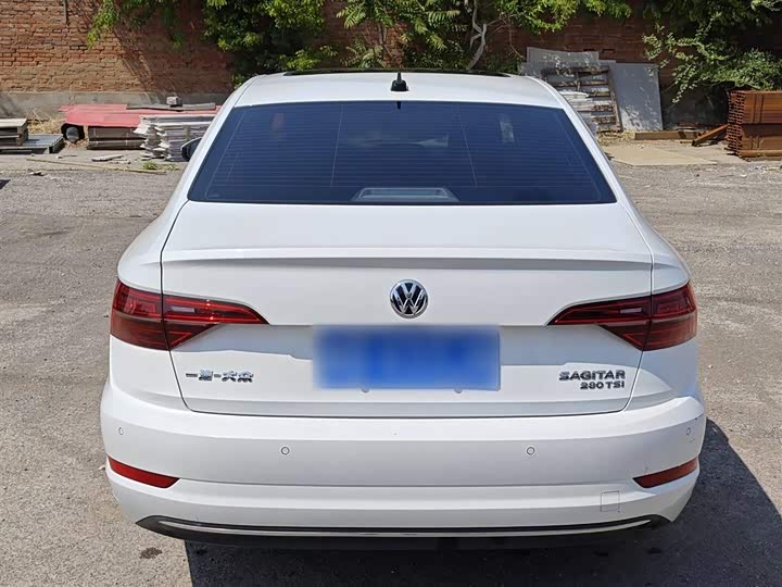 Фото 11 - Volkswagen Sagitar L