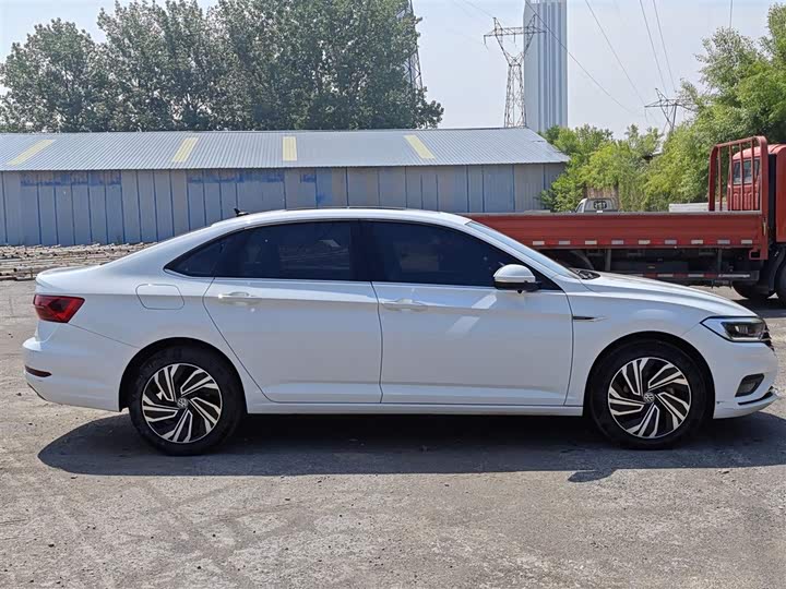 Фото 8 - Volkswagen Sagitar L