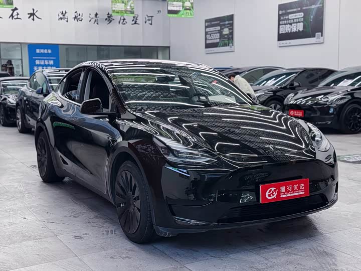 Фото 3 - Tesla Model Y