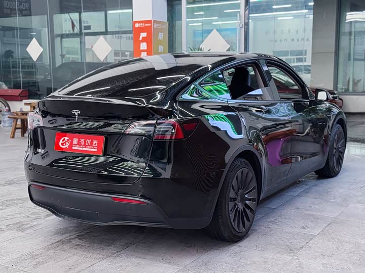 Фото 7 - Tesla Model Y