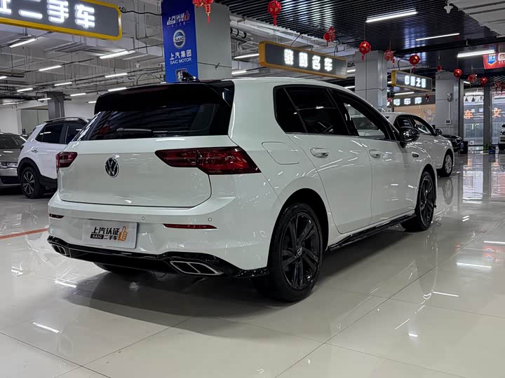 Фото 7 - Volkswagen Golf