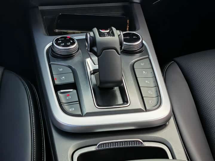 Фото 13 - Tank 300