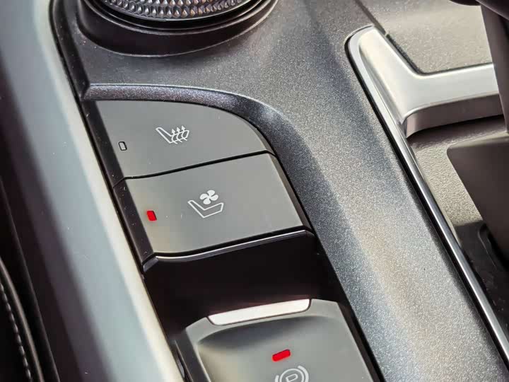 Фото 14 - Tank 300