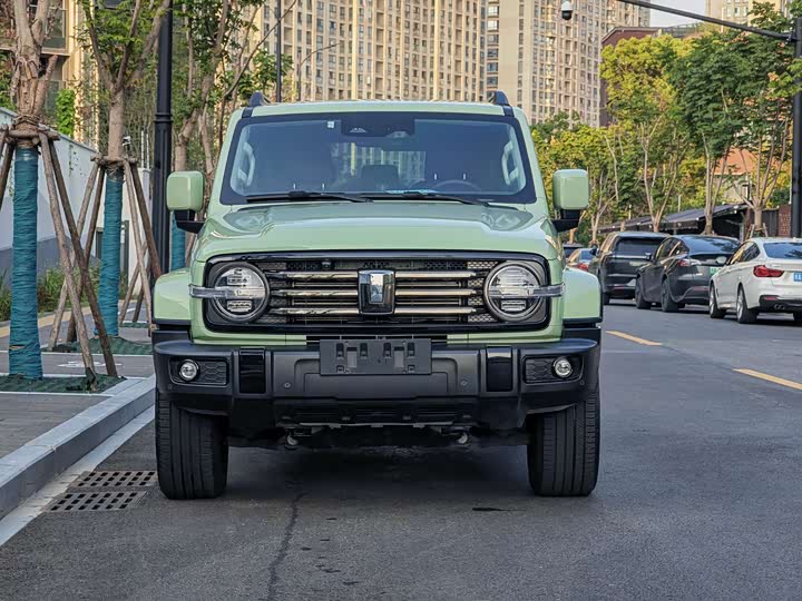 Фото 2 - Tank 300