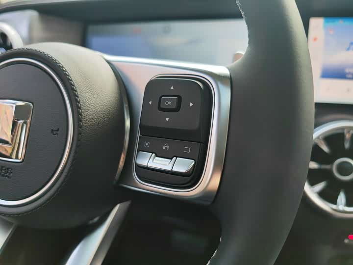 Фото 20 - Tank 300