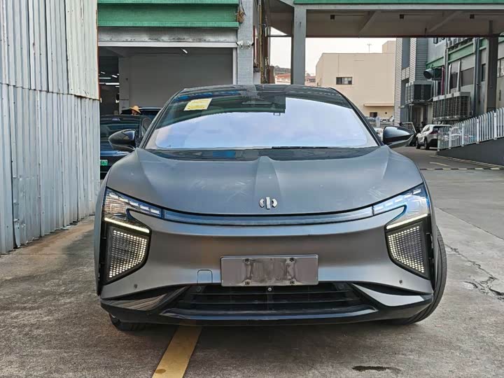 Фото 2 - HiPhi X