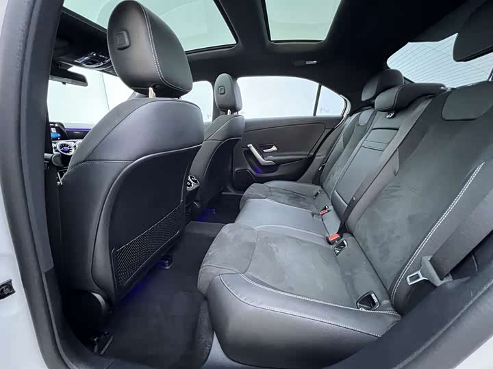 Фото 13 - Mercedes-Benz A-Class