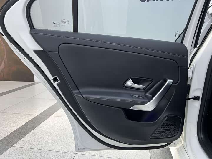 Фото 14 - Mercedes-Benz A-Class