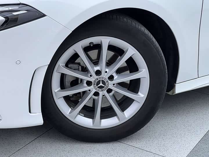 Фото 7 - Mercedes-Benz A-Class