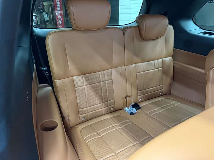 Фото 14 - Changan Deepal S09