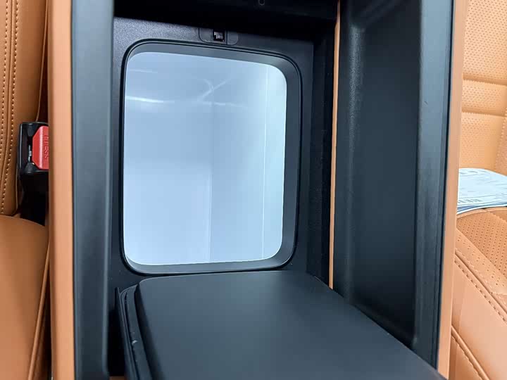 Фото 20 - Changan Deepal S09