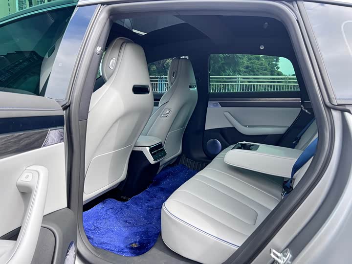 Фото 15 - Luxeed S7