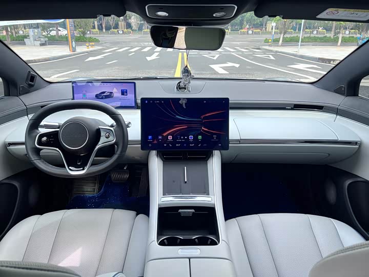 Фото 16 - Luxeed S7