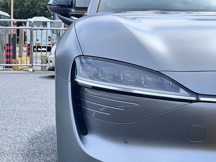 Фото 3 - Luxeed S7