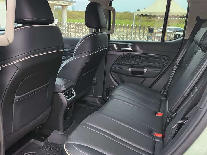 Фото 12 - Tank 300