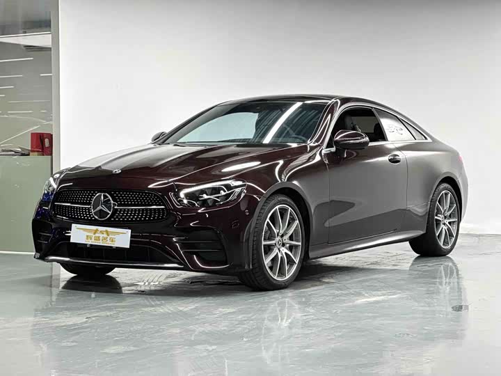 Фото 1 - Mercedes-Benz E-Class