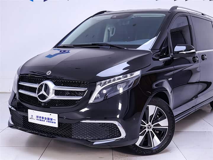 Фото 3 - Mercedes-Benz V-Class