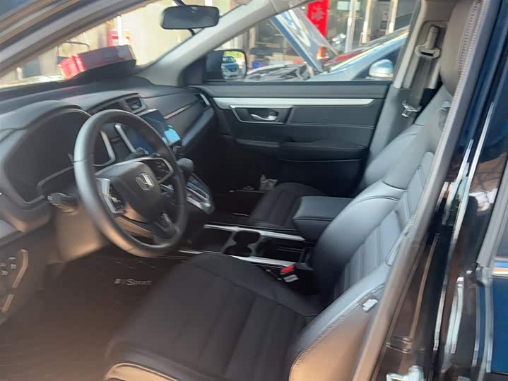 Фото 11 - Honda CR-V