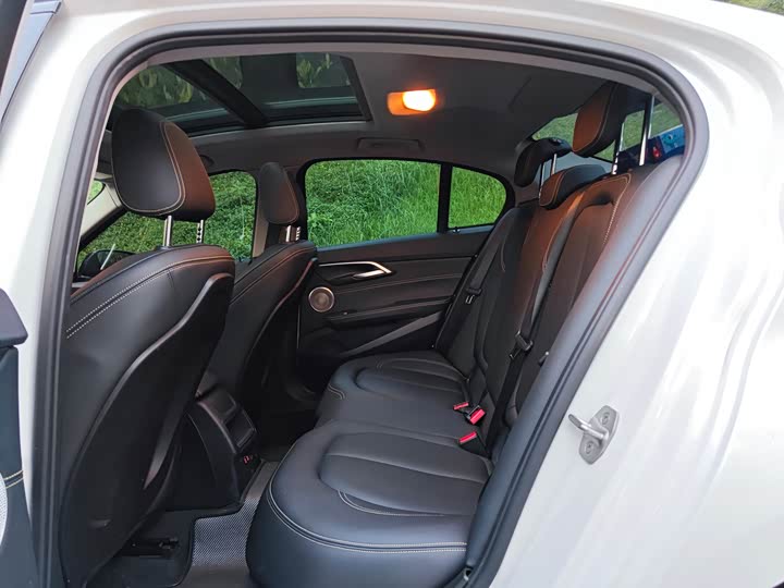 Фото 16 - BMW 1 Series