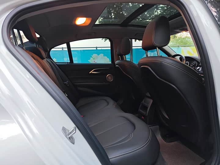 Фото 17 - BMW 1 Series