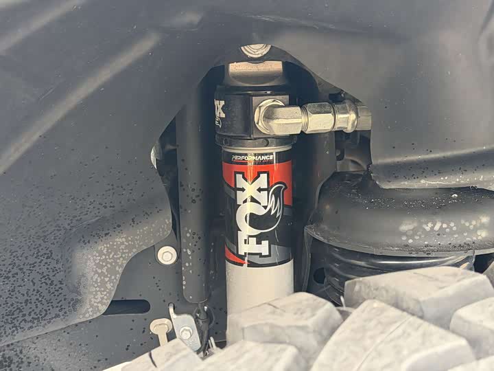 Фото 13 - Jeep Gladiator