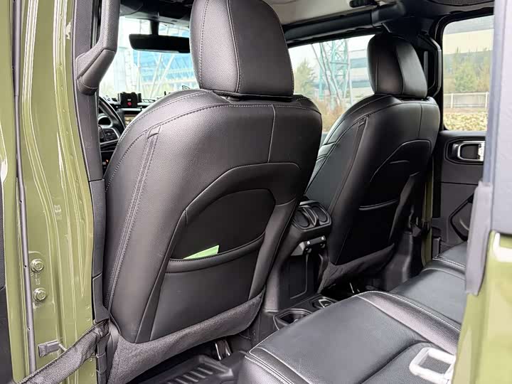 Фото 6 - Jeep Gladiator