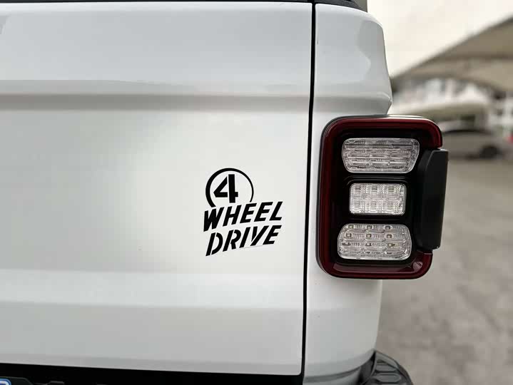 Фото 8 - Jeep Gladiator