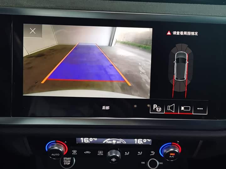 Фото 10 - Audi Q3