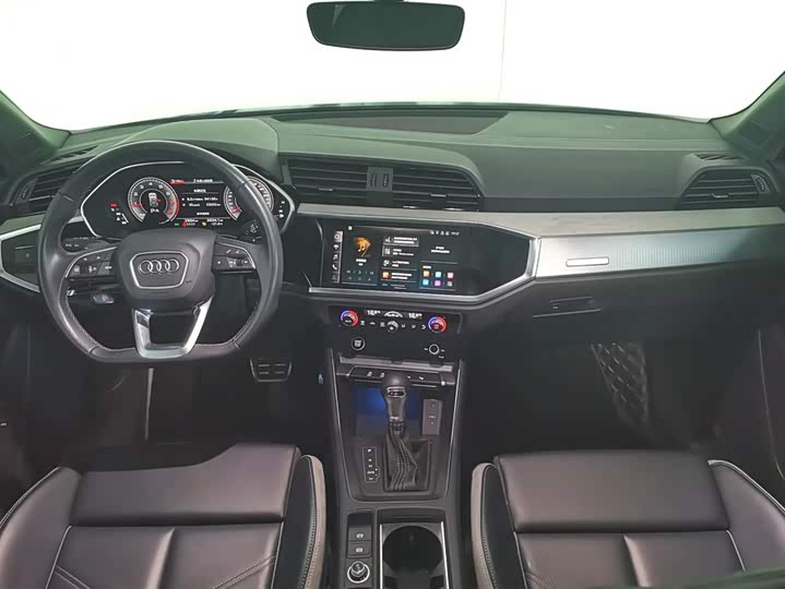Фото 5 - Audi Q3