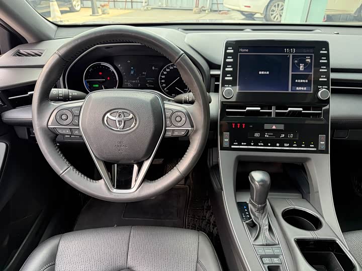 Фото 10 - Toyota Avalon