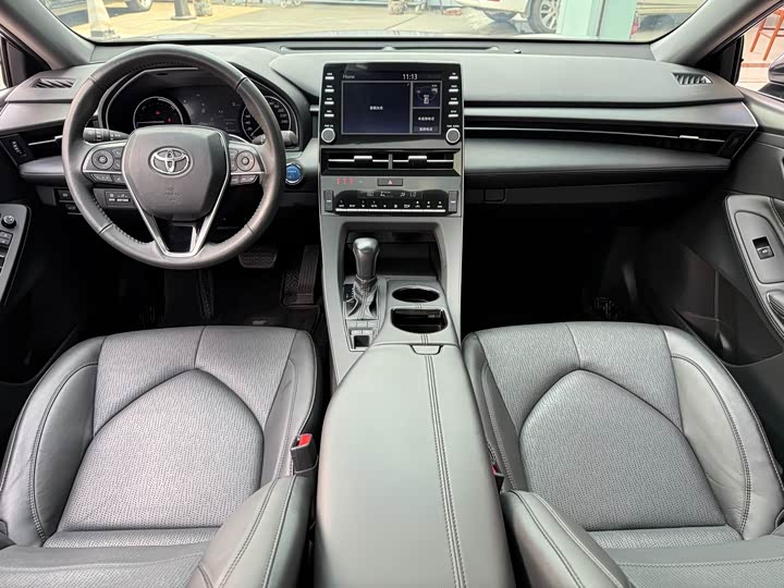 Фото 9 - Toyota Avalon