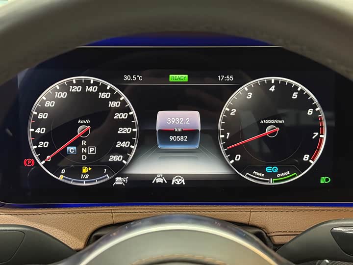 Фото 10 - Mercedes-Benz S-Class