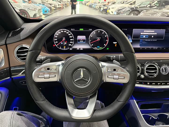 Фото 9 - Mercedes-Benz S-Class