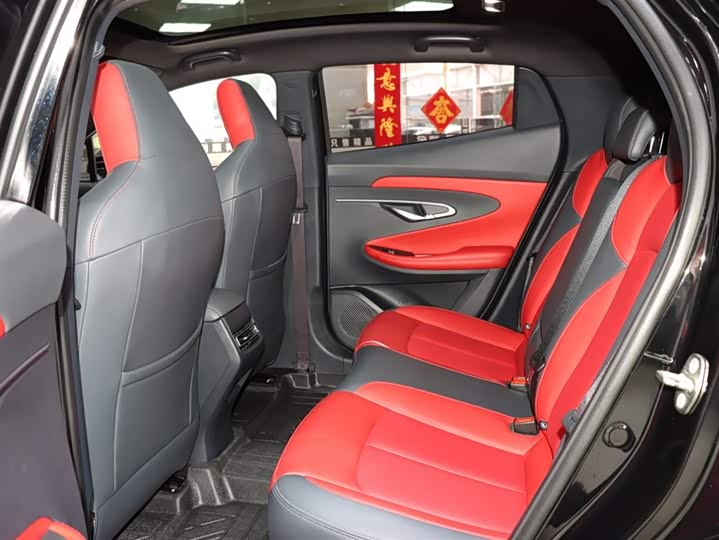 Фото 11 - Changan UNI-T