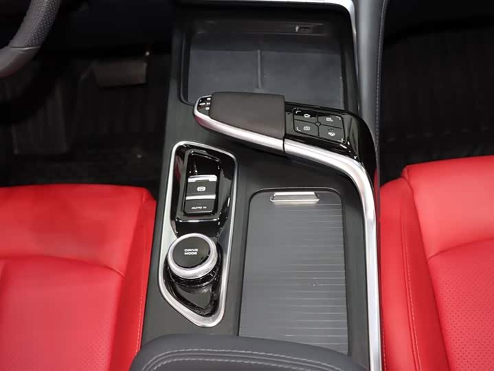 Фото 15 - Changan UNI-T