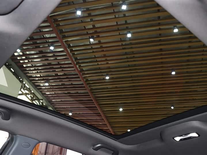 Фото 16 - Changan UNI-T